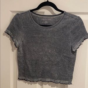 Grey cropped tshirt